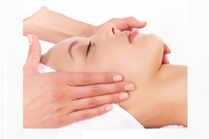 Ciroplastinis veido ir dekoltė masažas + veido procedūra su ACTILIFT 3S aparatu - tik 35 Eur!