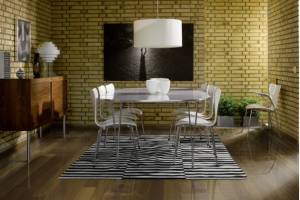Medinės grindų dangos: Blizgioji švediškų parketlenčių kolekcija SOLUM grindų salonuose