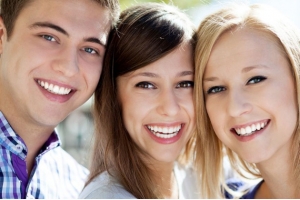Šiuolaikiniai dantų protezavimo būdai greitai ir efektyviai atkuria tikrąją šypsenos vertę