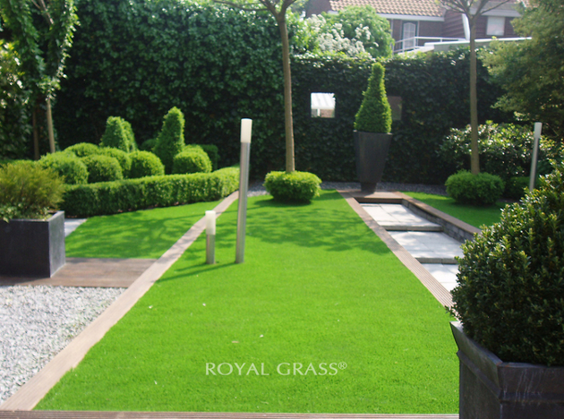 Dirbtinė žolė ROYAL GRASS® - visada tvarkinga, neišdžiūvusi, neperaugusi ir gražiausiai žaliuojanti