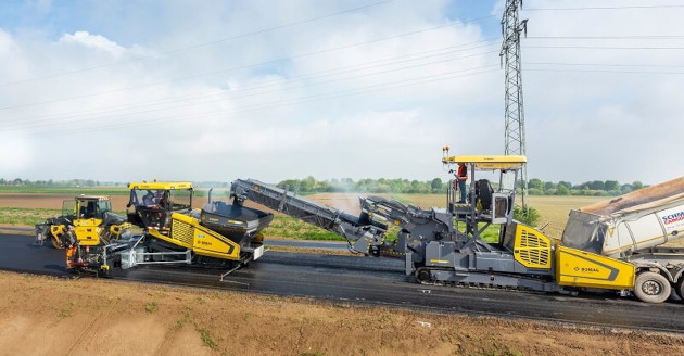 BOMAG kelių technika