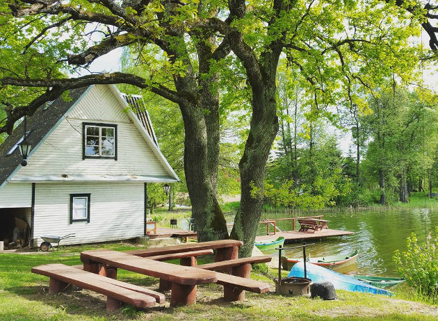Ignalinos raj. kaimo turizmo sodyboje PAS NIJOLĘ rudenį ir žiemą taikomos ypatingos nuolaidos