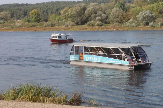 Katamaranas Zapyškis per Nemuną plukdys dviratininkus ir iškylautojus