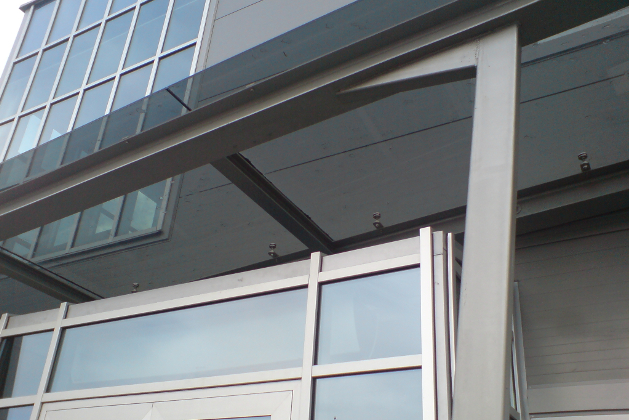 DRŪTAS, UAB - plastikiniai ir mediniai langai, durys, aliuminio ir berėmio stiklo konstrukcijos, balkonų stiklinimas