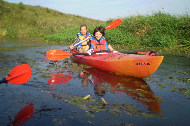 LIUTONIŲ BAIDARIŲ CENTRAS -  baidarių nuoma plaukimui Strėvos upe, apgyvendinimas Degučių kaimo turizmo sodyboje