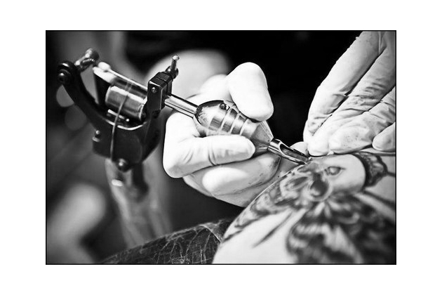 UAB PENKTADIENIS, studija Modus - tatuiruotės, auskarų vėrimas (piercing), permanentinis makiažas, tatuiruočių šalinimas