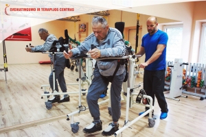 Neįgaliųjų terapija ir fizinis aktyvumas su eisenos treniruokliu EIK