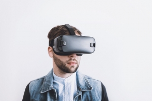 10 idėjų, kurias galite išbandyti su virtualios realybės akiniais
